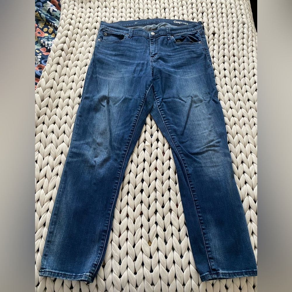 Dark Wash Gap Jeans Size 31r